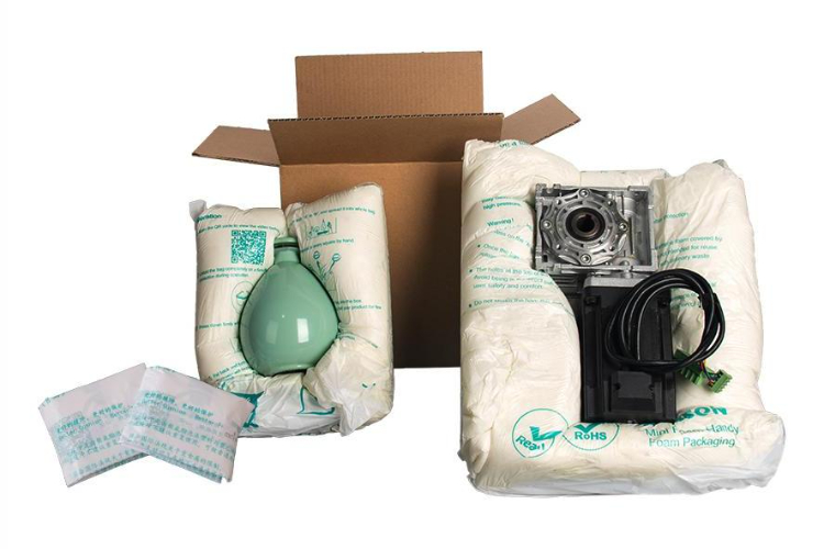 手拍发泡袋包装